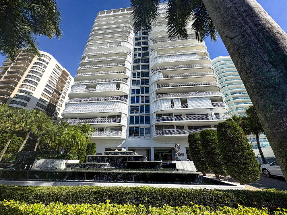 Bal Harbor 101  photo 3